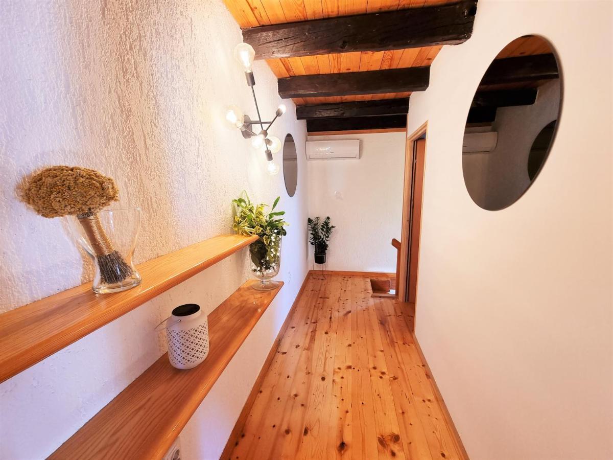 Stonehouse Ana With Jacuzzi Rovinj-Krmed Villa Exterior photo
