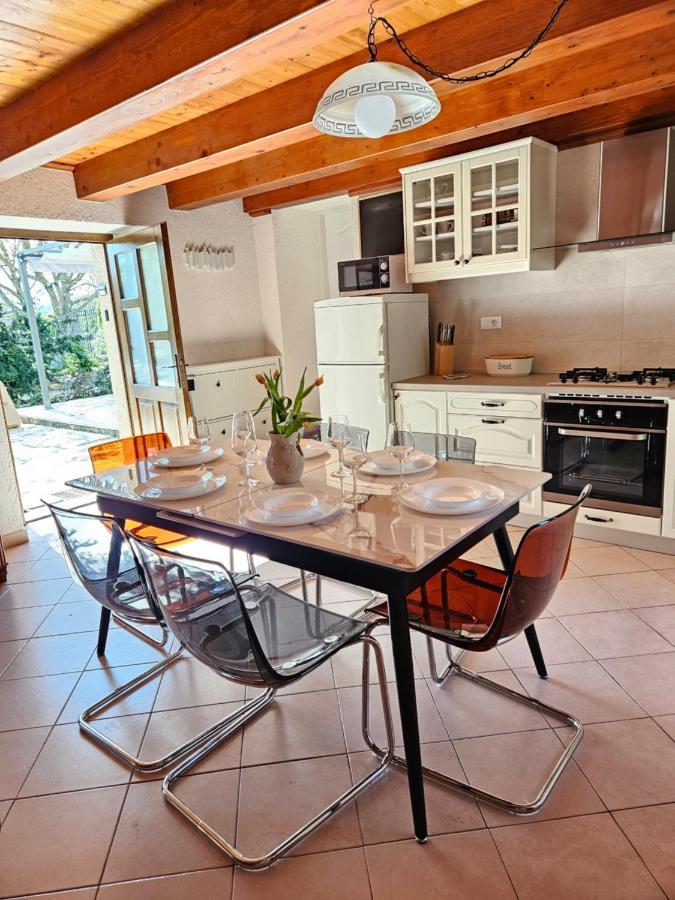 Stonehouse Ana With Jacuzzi Rovinj-Krmed Villa Exterior photo